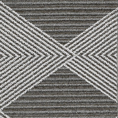 116 X 152 Grey Or Ivory Polypropylene Rug