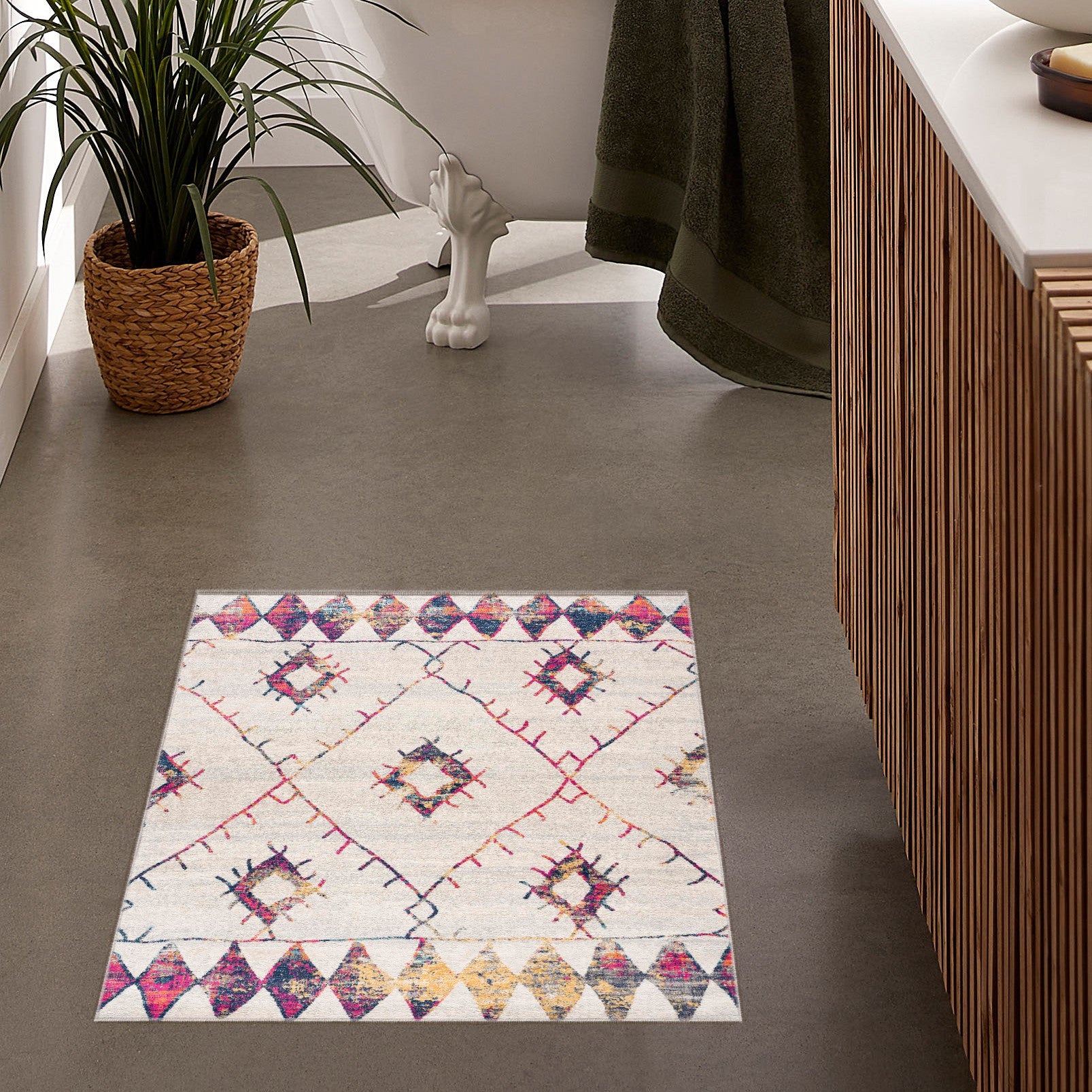 3' X 5' Cream Damask Area Rug