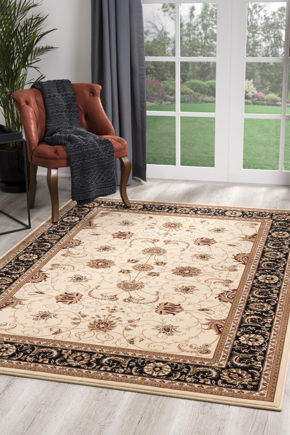 4’ x 6’ Cream and Black Decorative Area Rug