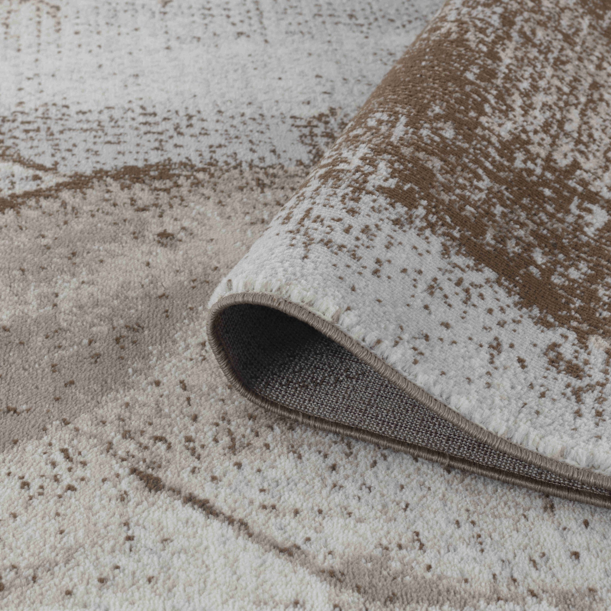 4' X 6' Brown Abstract Area Rug