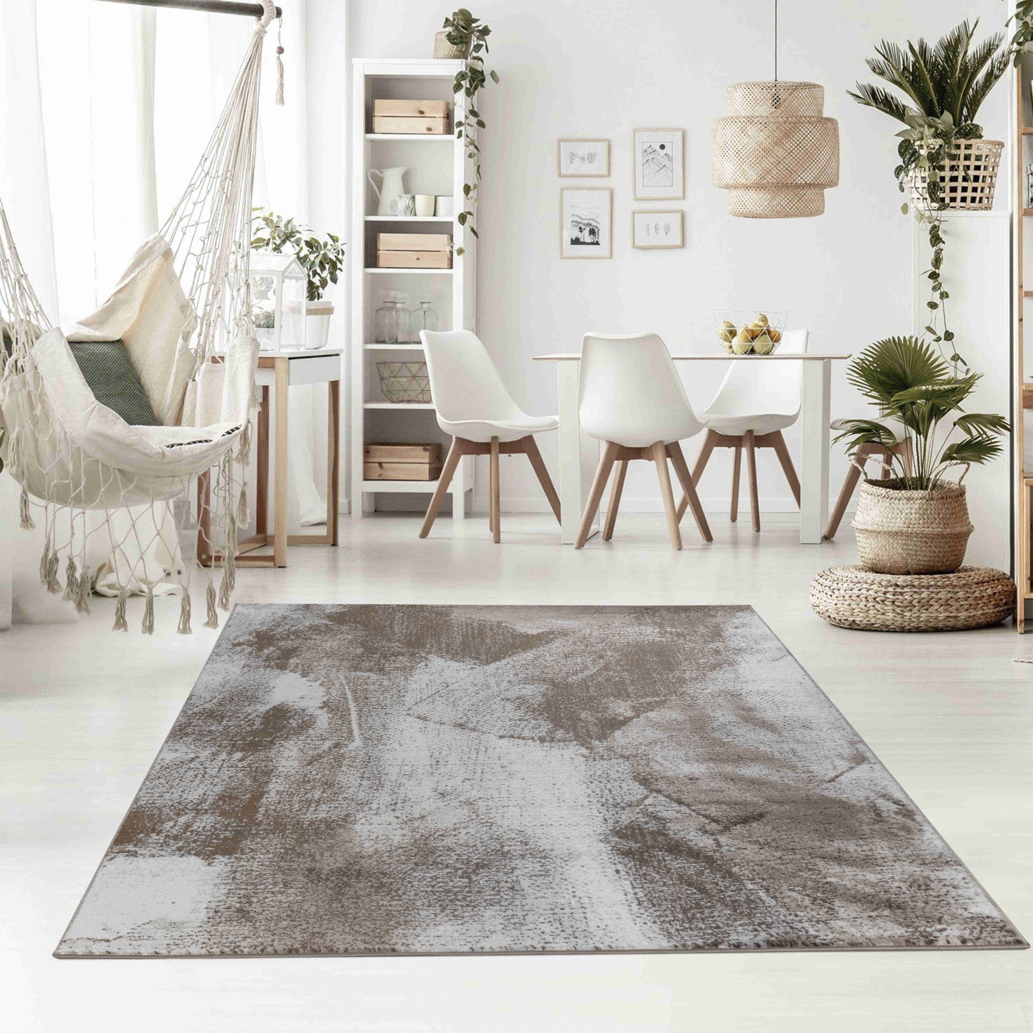 4' X 6' Brown Abstract Area Rug