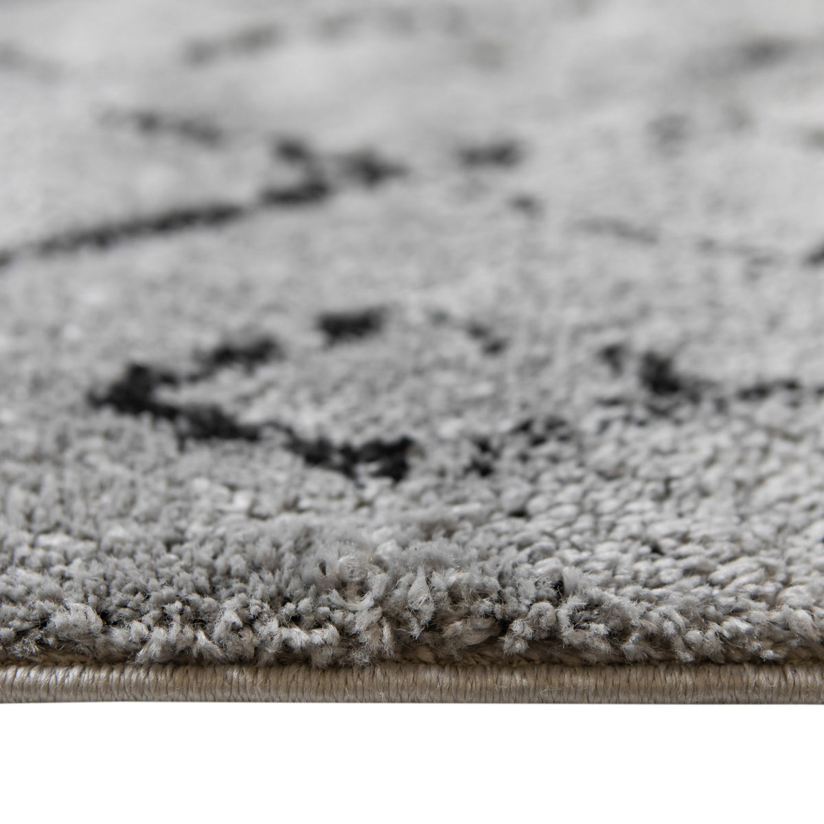 8' x 11' Gray and Black Geometric Shag Area Rug