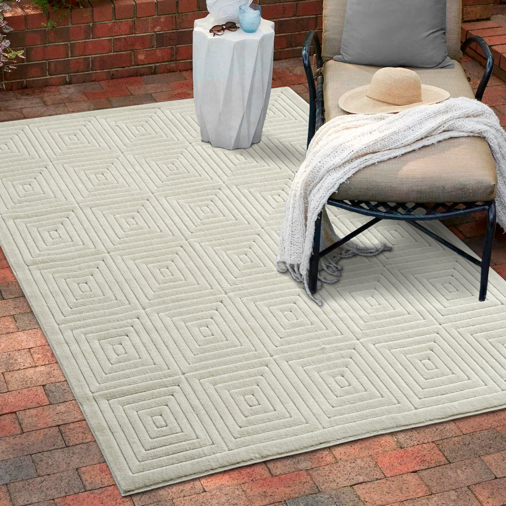 5' x 7' Ivory Geometric Area Rug