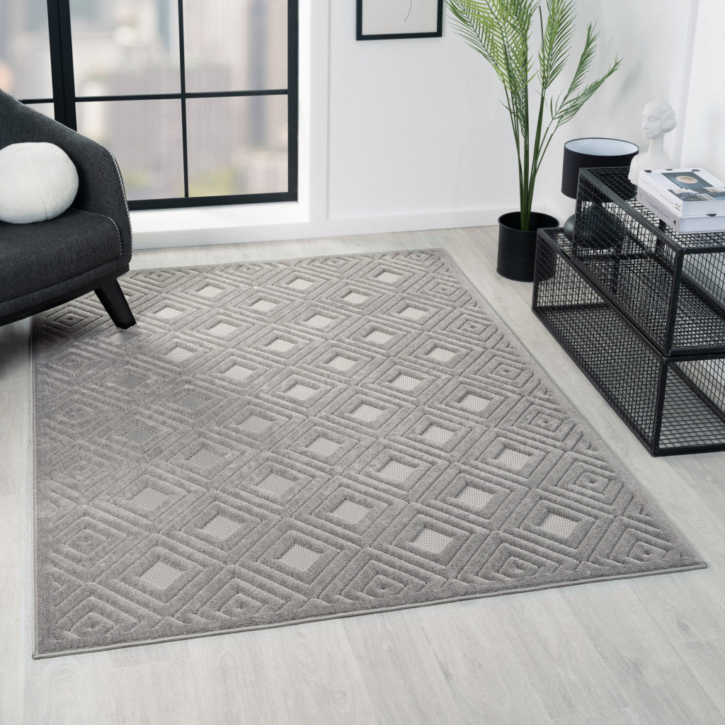 5' x 7' Gray Geometric Area Rug
