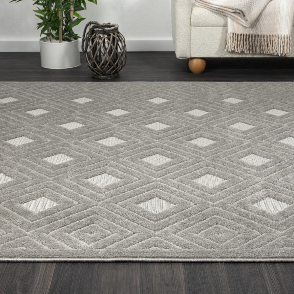 5' x 7' Gray Geometric Area Rug