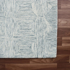 5' x 7' Silver Wool Geometric Hand Tufted Area Rug
