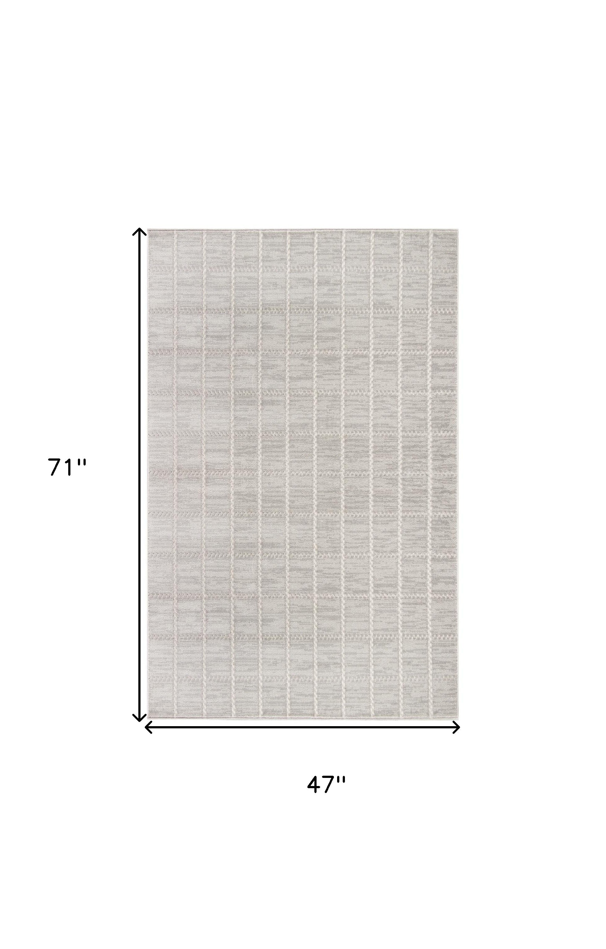 4' x 6' Gray Geometric Area Rug