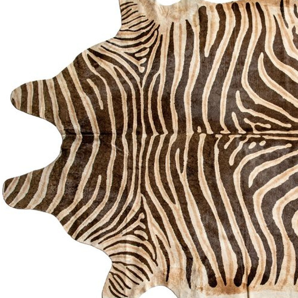 5' x 7' Beige and Brown Cowhide Hand Knotted Area Rug