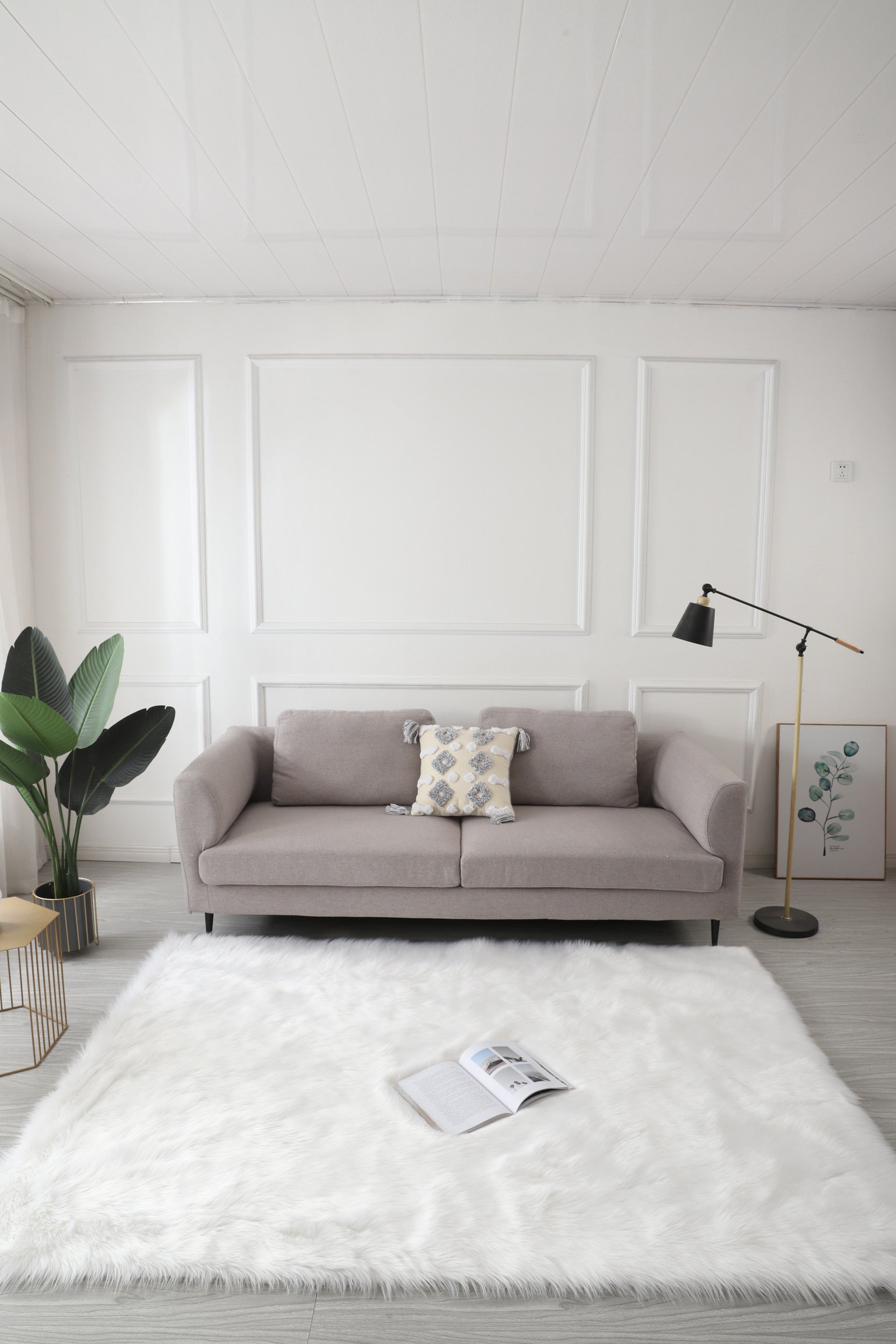 4' x 6' White Sheepskin Washable Area Rug