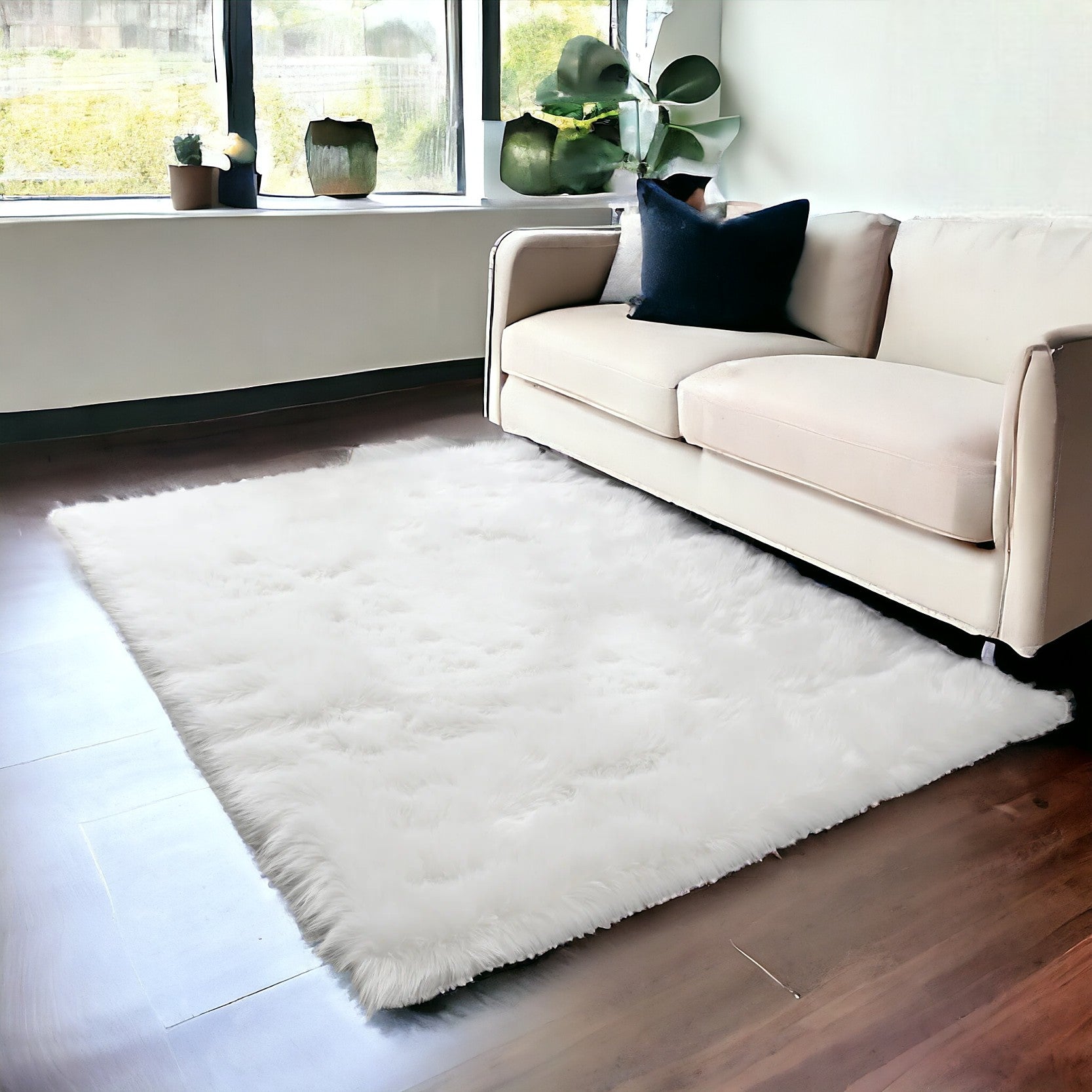 4' x 6' White Sheepskin Washable Area Rug