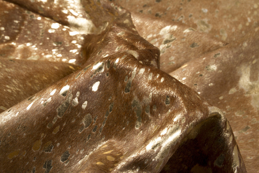 6' x 7' Gold and Brown Cowhide Hand Knotted Area Rug