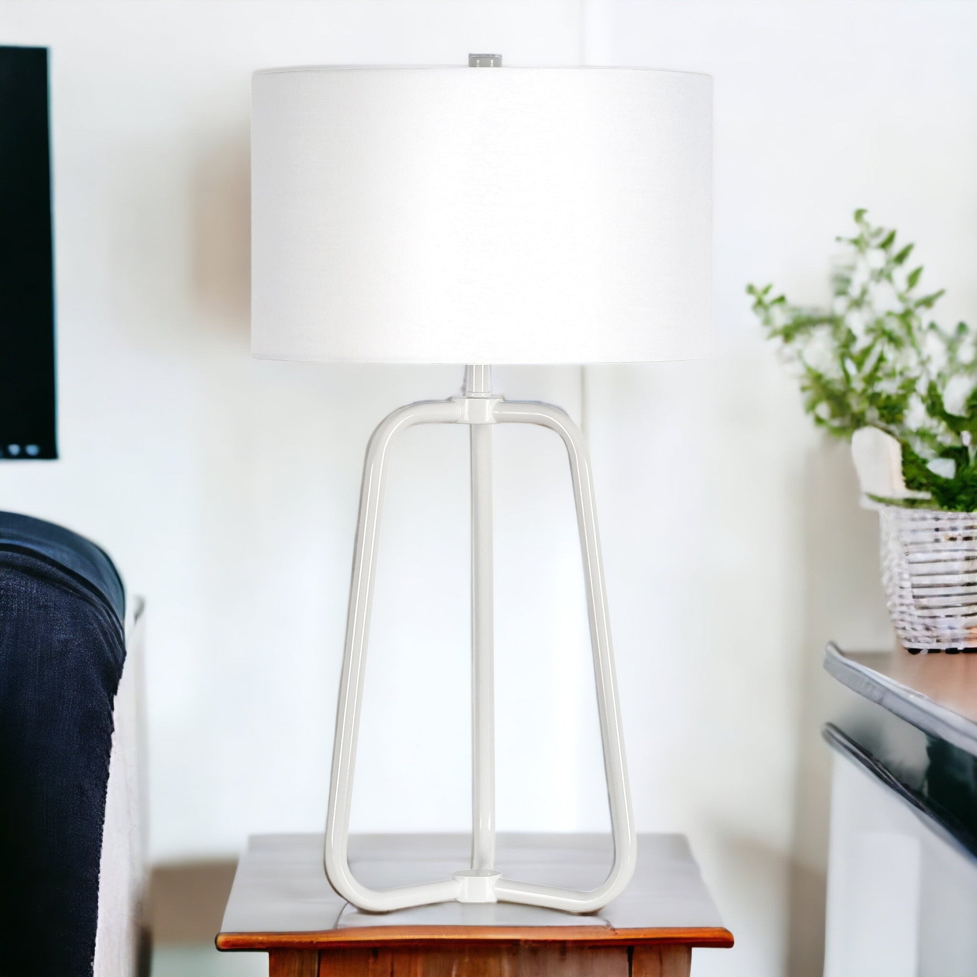 25" White Metal Table Lamp With White Drum Shade