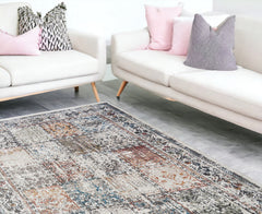 9' X 13' Ivory Oriental Distressed Area Rug With Fringe
