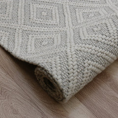 8' x 10' Gray and Ivory Geometric Hand Woven Non Skid Area Rug