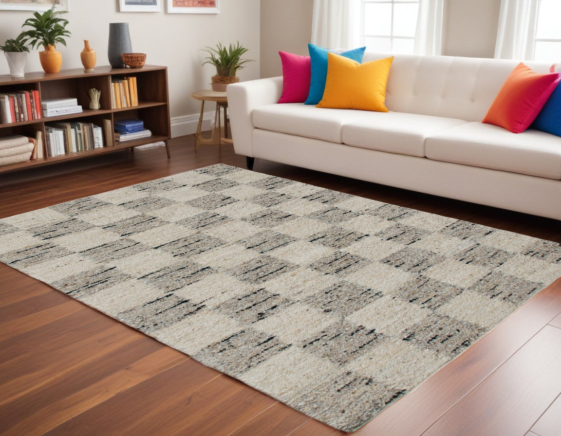 9' x 12' Beige Wool Checkered Hand Woven Area Rug