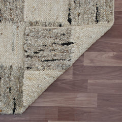 9' x 12' Beige Wool Checkered Hand Woven Area Rug