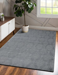 8' x 10' Gray and Ivory Geometric Hand Woven Non Skid Area Rug