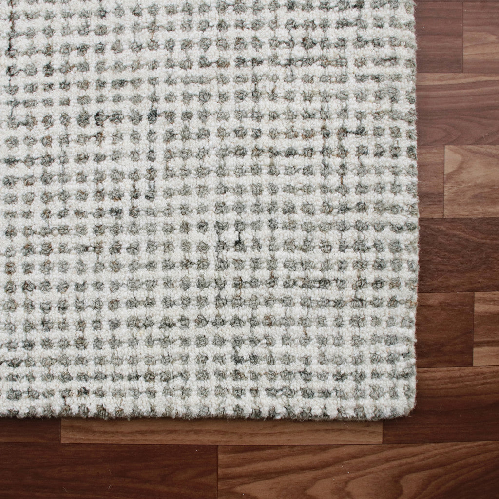 8' x 10' Gray and Ivory Wool Checkered Hand Tufted Area Rug