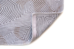 7' x 9' White Abstract Non Skid Area Rug