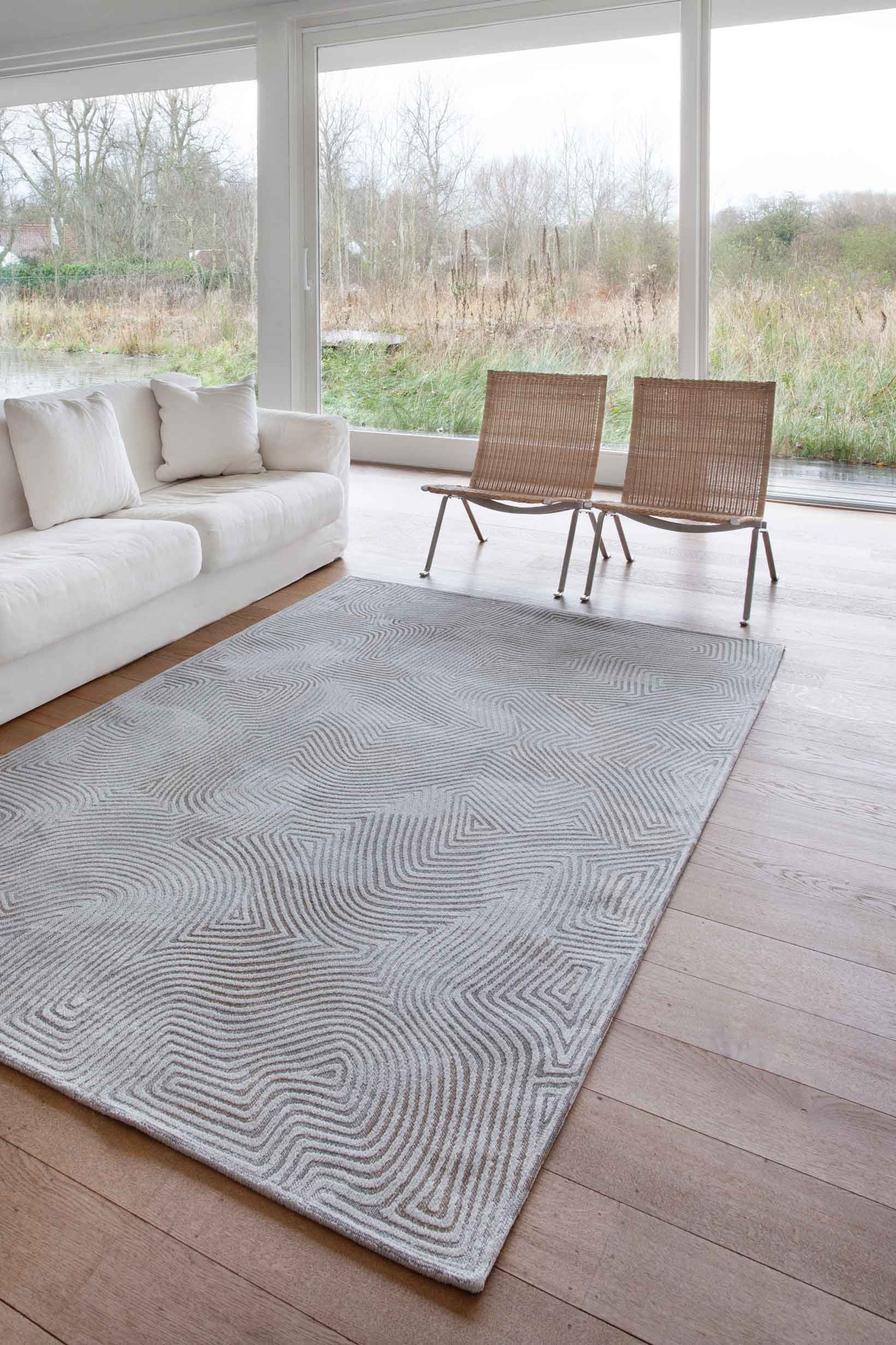 8' x 11' White Abstract Non Skid Area Rug