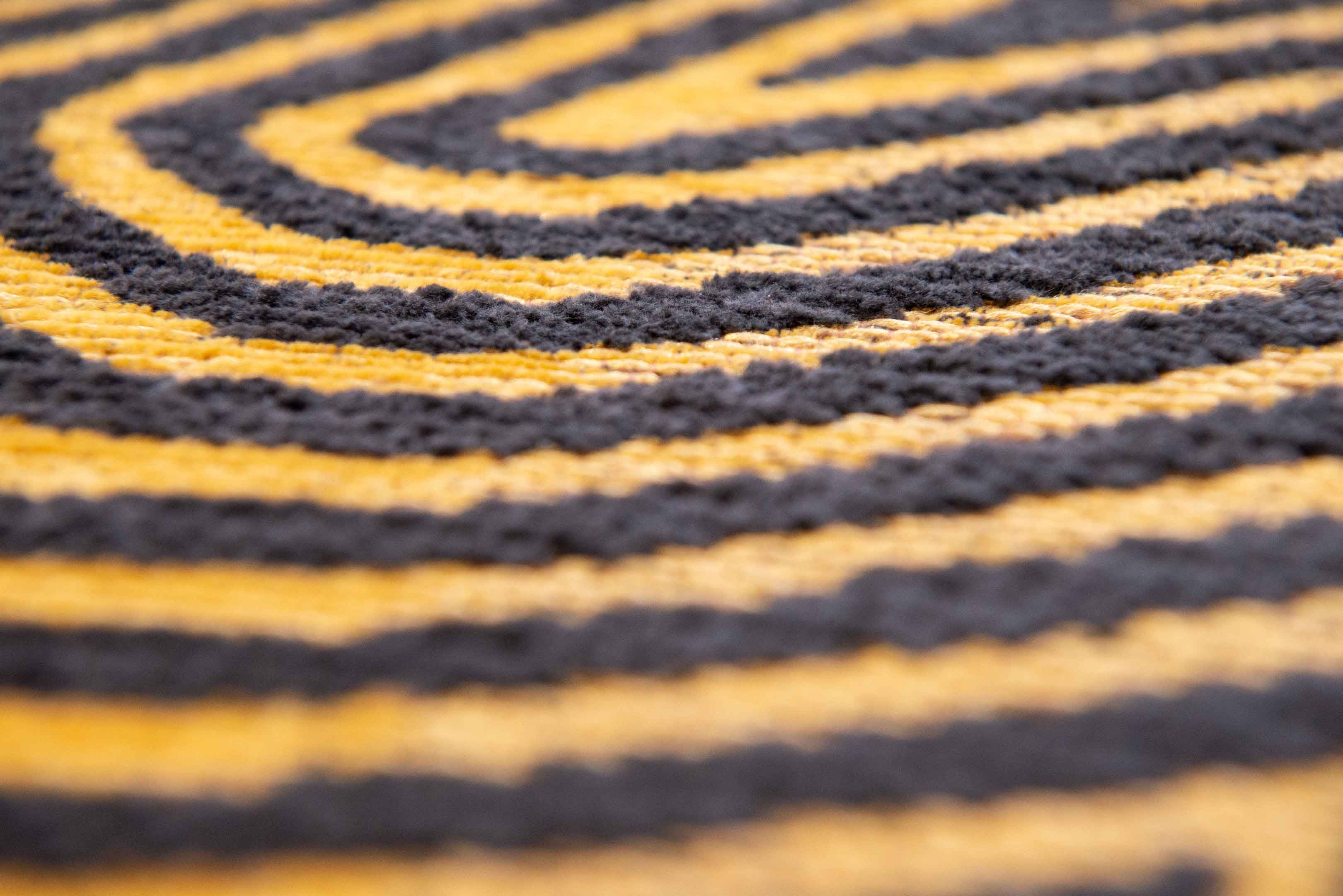 5' x 7' Black and Gold Abstract Non Skid Area Rug