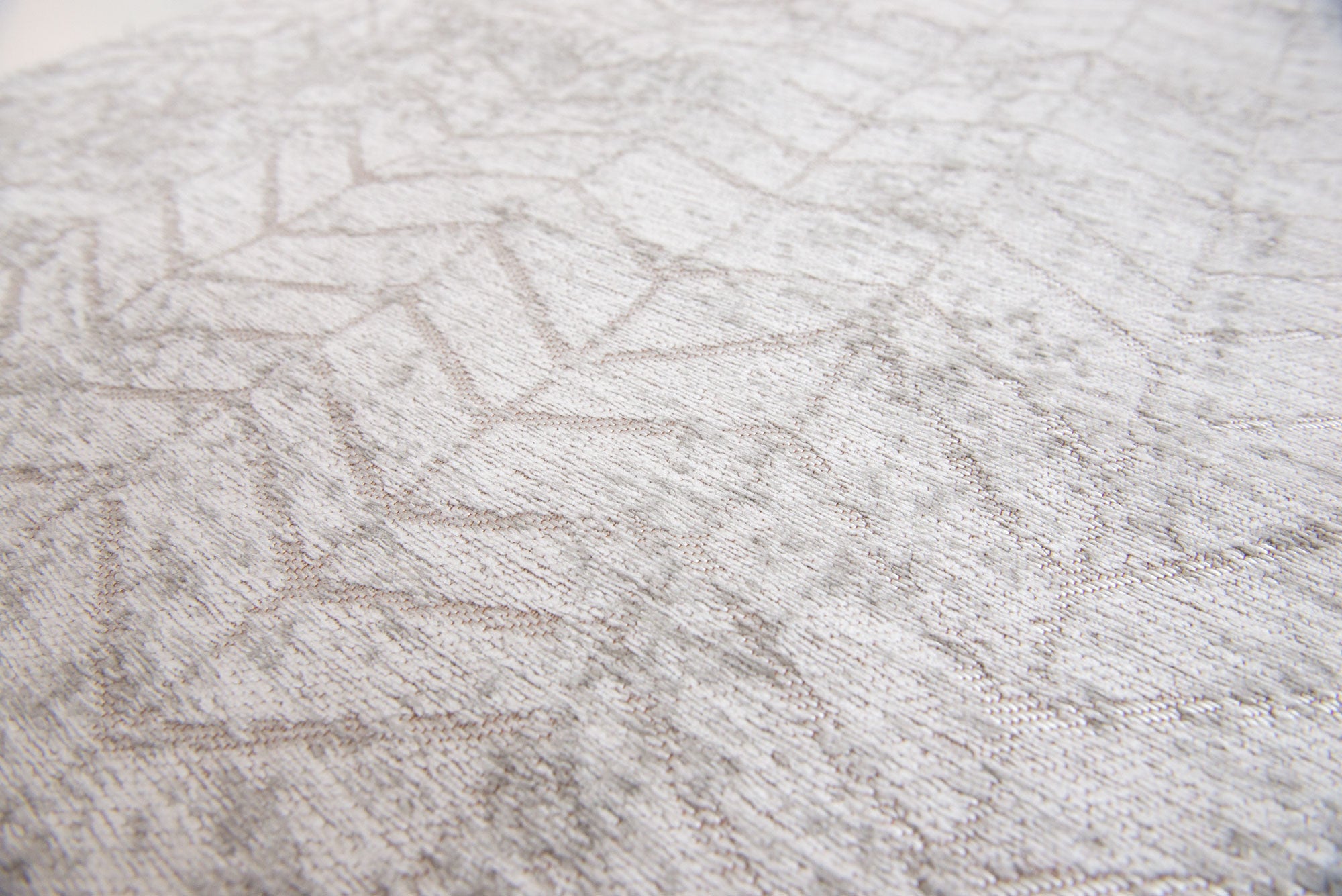 6' X 8' Gray and White Chevron Non Skid Area Rug