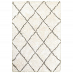 7’ X 10’ Ivory And Gray Geometric Lattice Area Rug