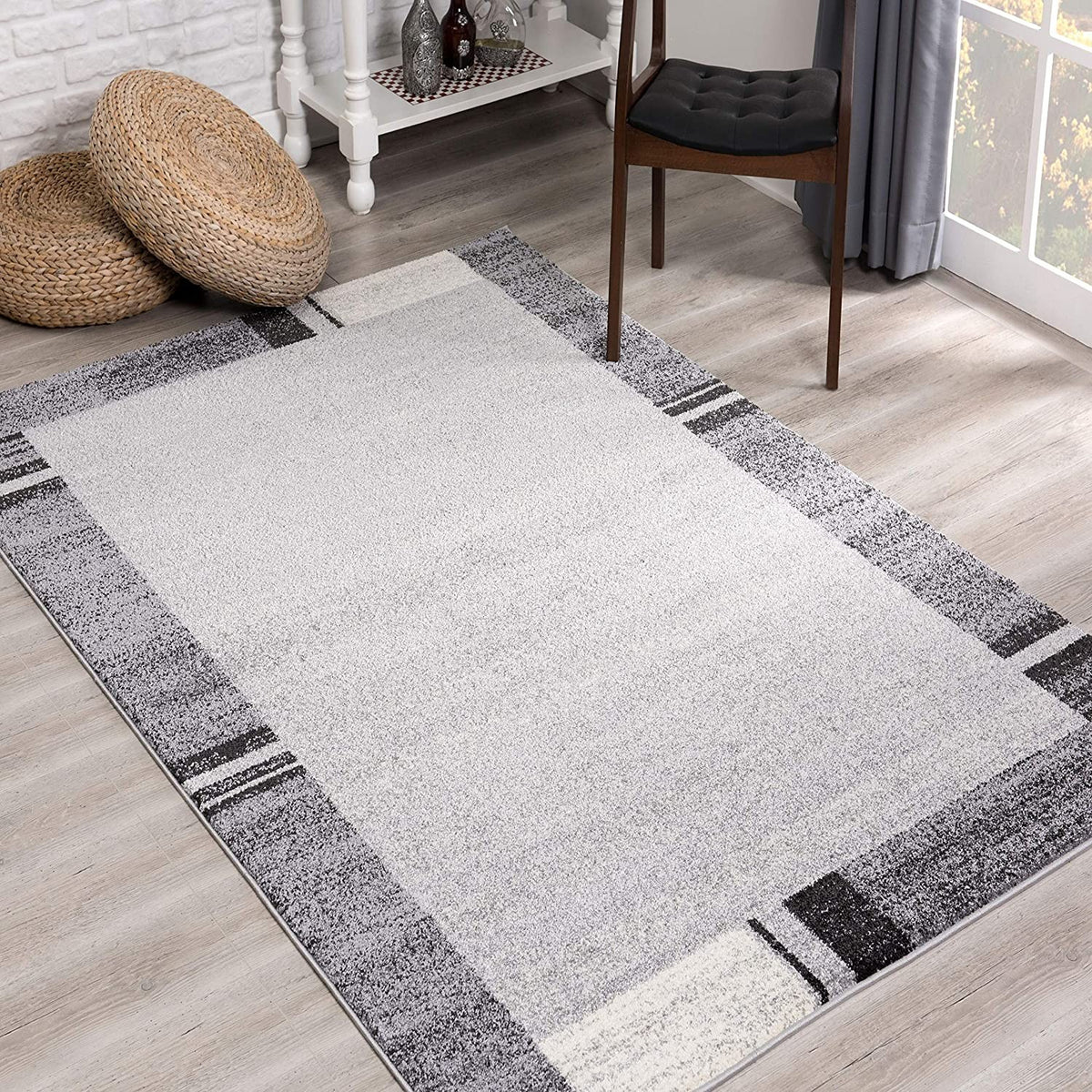 7’ X 9’ Gray Modern Bordered Area Rug